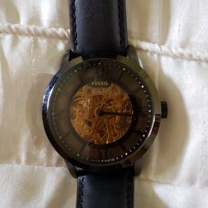 FOSSIL WATCH// USED IT 2 TIMES